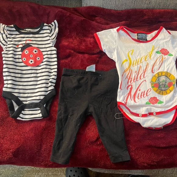 2 summer fits and two onesies and one pair of pants all for one price! - Picture 2 of 7